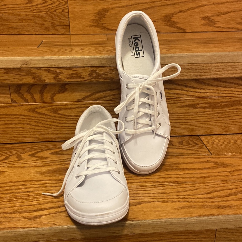 Keds • White Sneaker NWOT